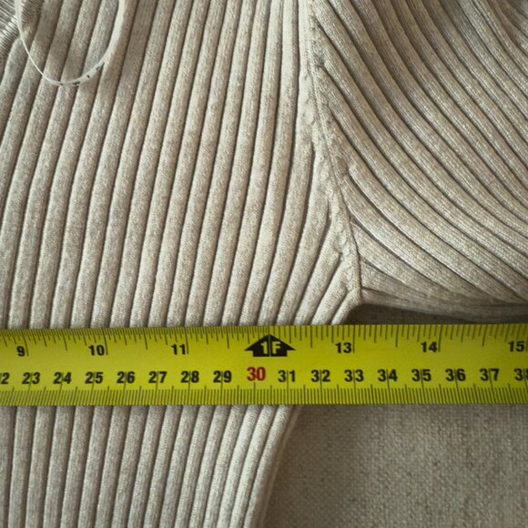 Fitted Beige Ribbed Long Sleeve V-Neck Shirt from Simons (By TWIK) - Size Medium - Picture 6 of 6